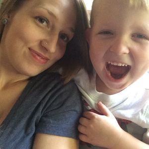 Meet your Posher, Caitlin