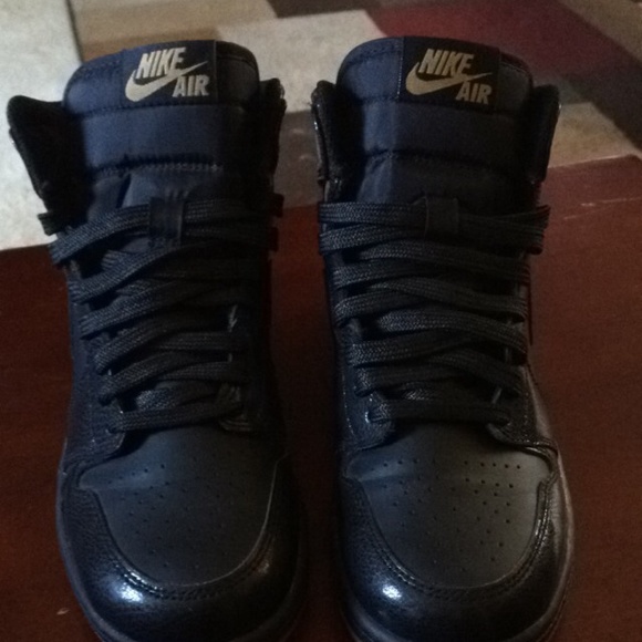 JORDAN Gum bottom 1's