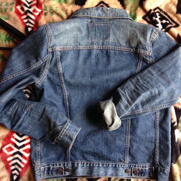 Levi jean jacket - Picture 3 of 3