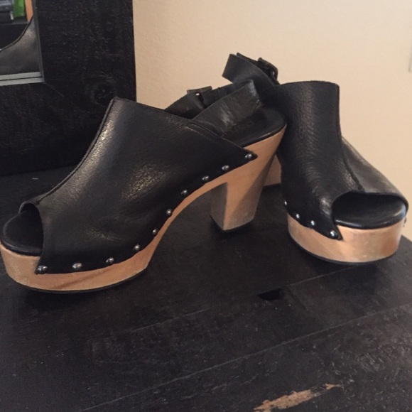 Leather wooden platform heels - Picture 2 of 4