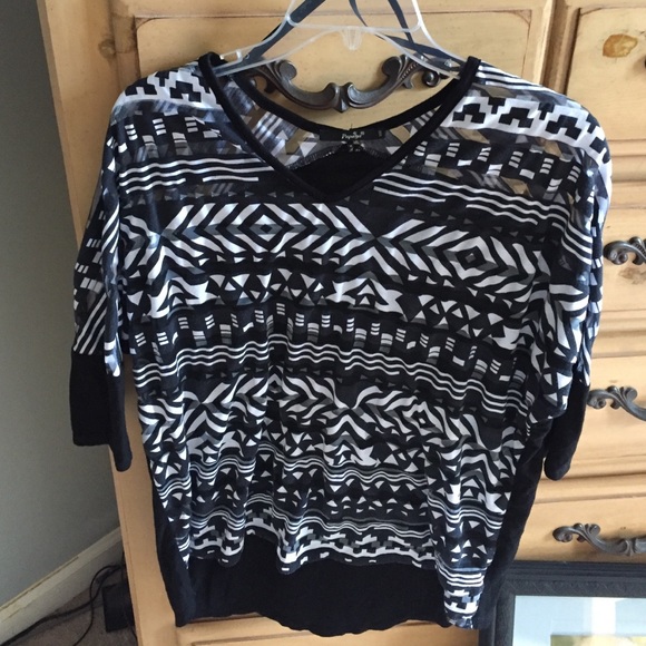 Black and white top
