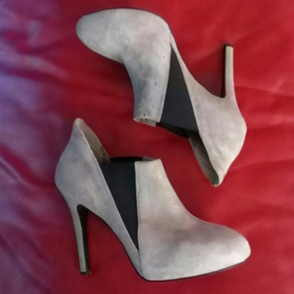 Cute Shoes BCBG - Picture 2 of 4