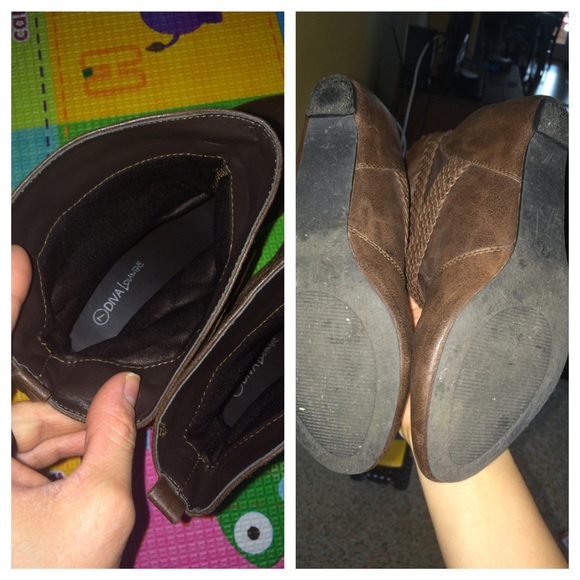 ❌SOLD❌ Slouch hidden wedge bootie. - Picture 4 of 4