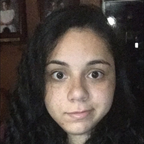 Meet your Posher, Vanessa