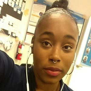 Meet your Posher, Rosa