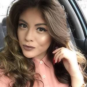 Meet your Posher, Reyna