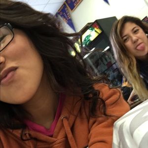 Meet your Posher, Crystal