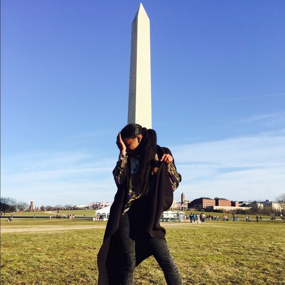 Meet your Posher, Cayla - Picture 4 of 4