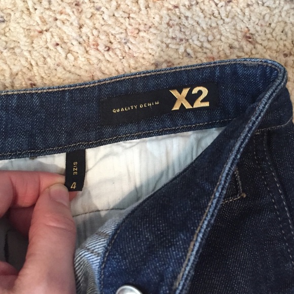 ✌️2 for $10/💙Express Dark-Wash Denim Skirt💙 - Picture 3 of 4