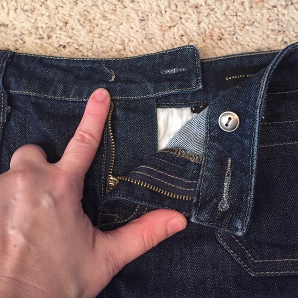 ✌️2 for $10/💙Express Dark-Wash Denim Skirt💙 - Picture 4 of 4