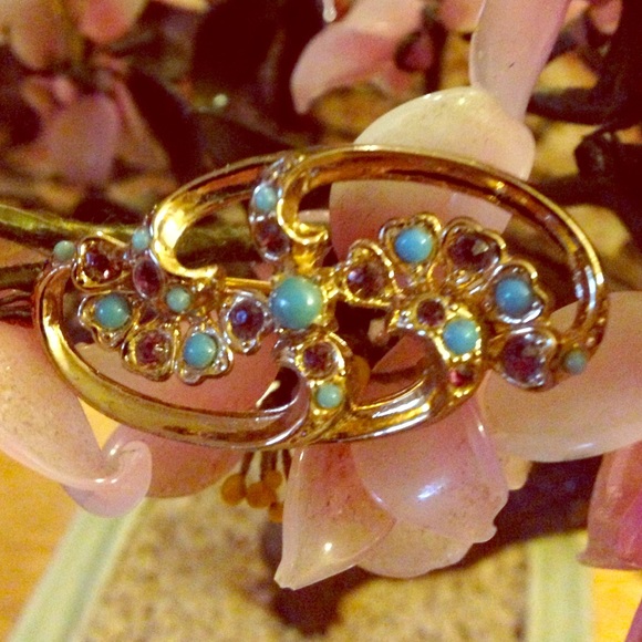 Vintage Kramer of New York Clear Rhinestone Brooch | The  Vintage rhinestone brooch