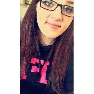 Meet your Posher, Alexus