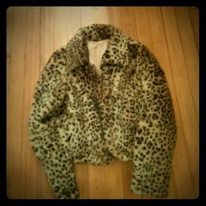 Faux fur leopard coat