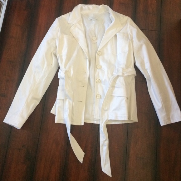 White jacket - Picture 2 of 3