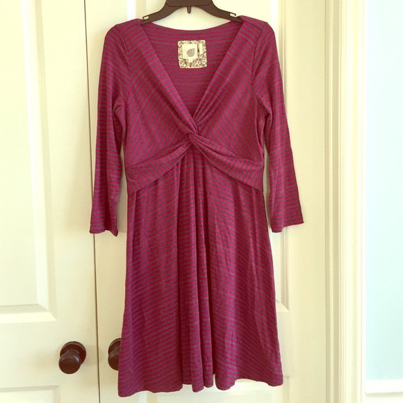 Lilka size M dress 3/4 sleeve