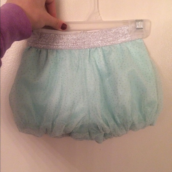 Size 3t super cute skirts! - Picture 1 of 4