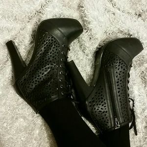 NWOT Cut out booties