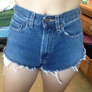 High-waisted Levi's shorts