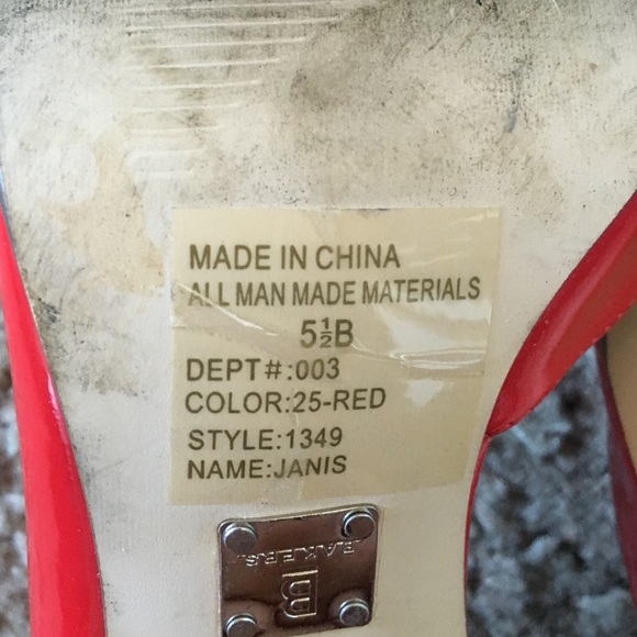 Red pumps - Picture 4 of 4