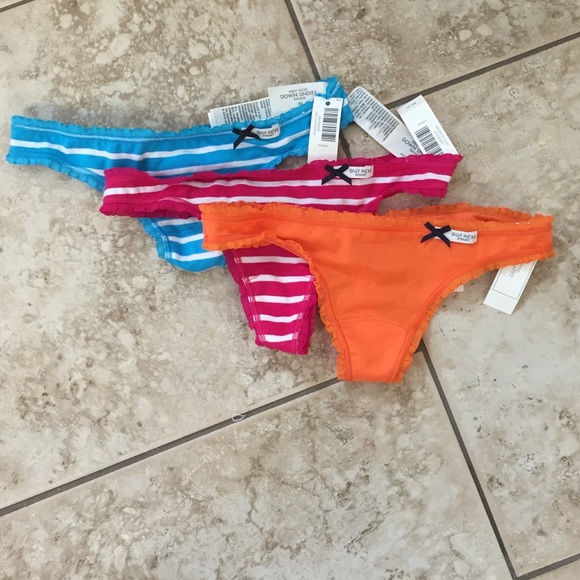 NWT - Gilly Hicks Thongs