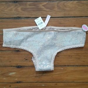 *NWT* VS Pink Ltd.ed. panty
