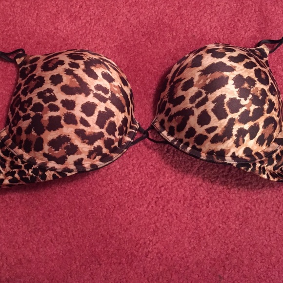Victoria Secret Miraculous Plunge Push Up Bra