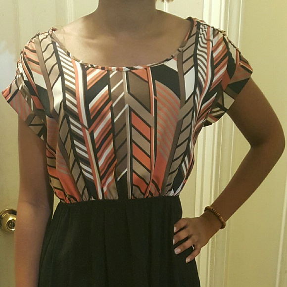 Dress - Picture 3 of 3