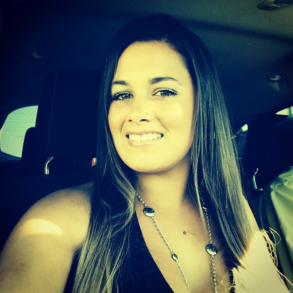 Meet your Posher, Samantha - Picture 1 of 1