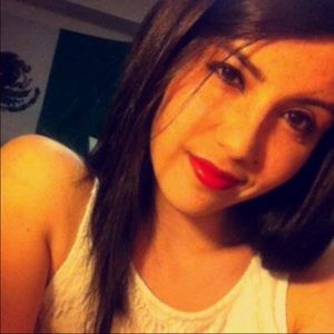 Meet your Posher, Adriana