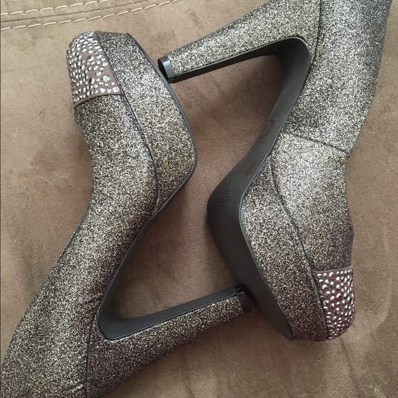 NWOT Gianni Bini BLING platform heels, sz 8.5