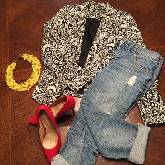 Blazer - Picture 2 of 3