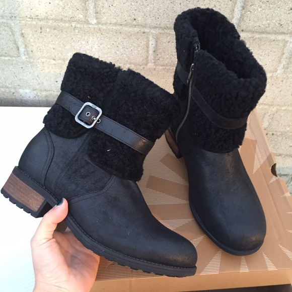 UGG authentic BLAYRE II leather boots Sz 9.5 new - Picture 3 of 4