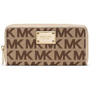 Micheal Kors Jet Set Ziparound Wallet