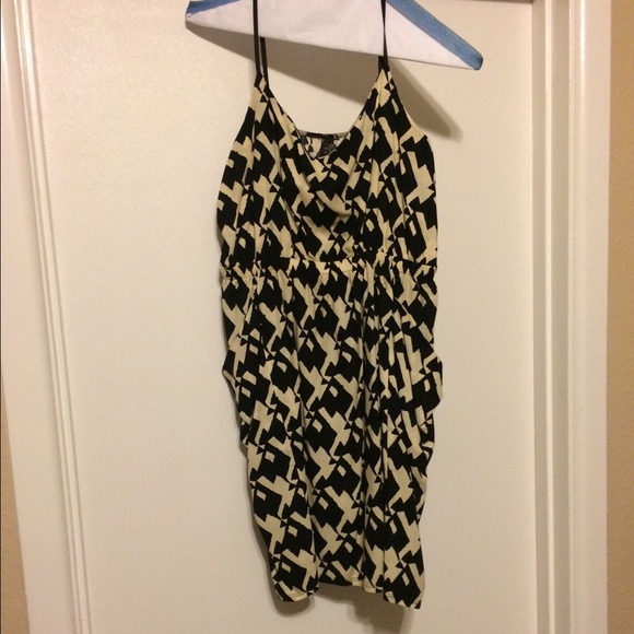 Black/cream dress
