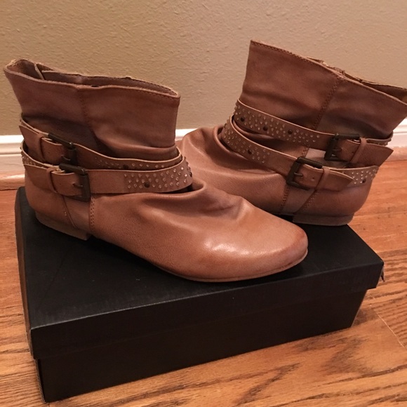 Short booties - Picture 2 of 2