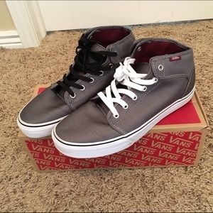Men's Vans 9.5 mids
