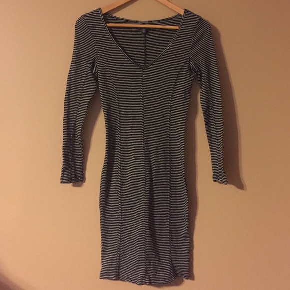 Size: M American Eagle bodycon dress. Never worn