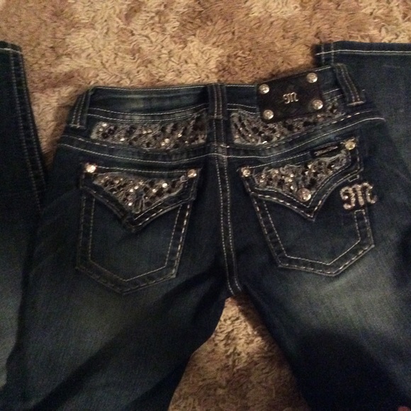 MISS ME JEANS SIZE 29 embellished