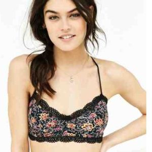 UO FLORAL BRA