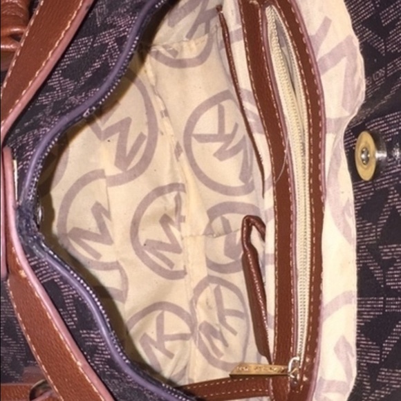 SOLD - Picture 4 of 4