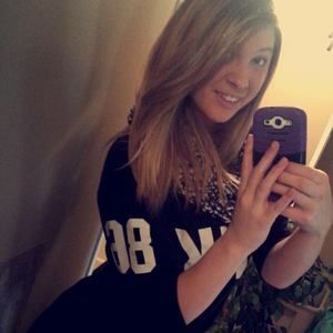 Meet your Posher, Arielle