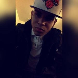 Meet your Posher, Carlos