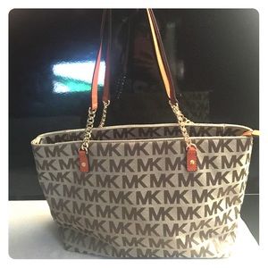 Michael Kors purse
