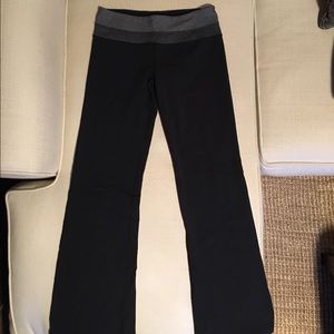 lululemon yoga pants