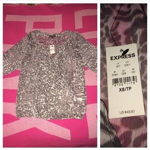 Express leopard print top!🐆