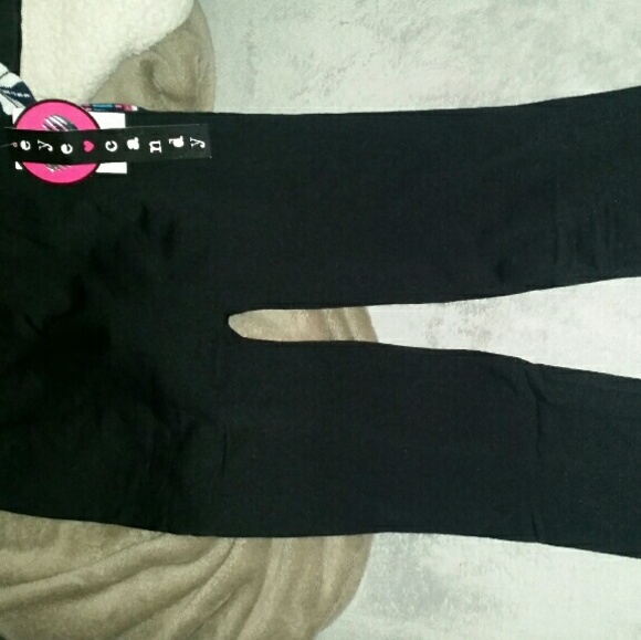 Black leggings