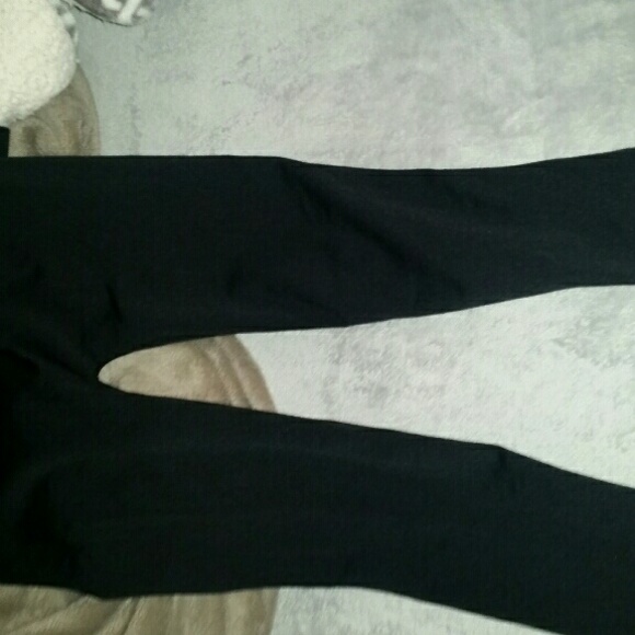 Black leggings