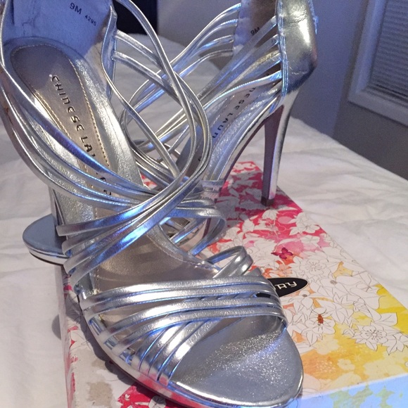 *BRAND NEW* Chinese Laundry Strapped Pumps