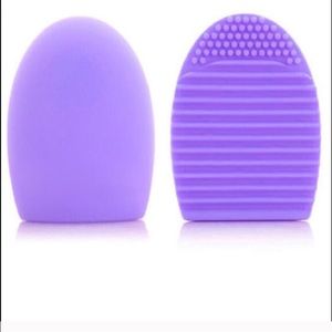 New purple brush egg cosmetic brush cleaner! 💜