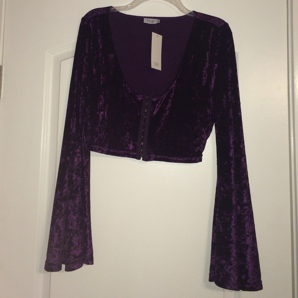 Tobi witching hour crop top